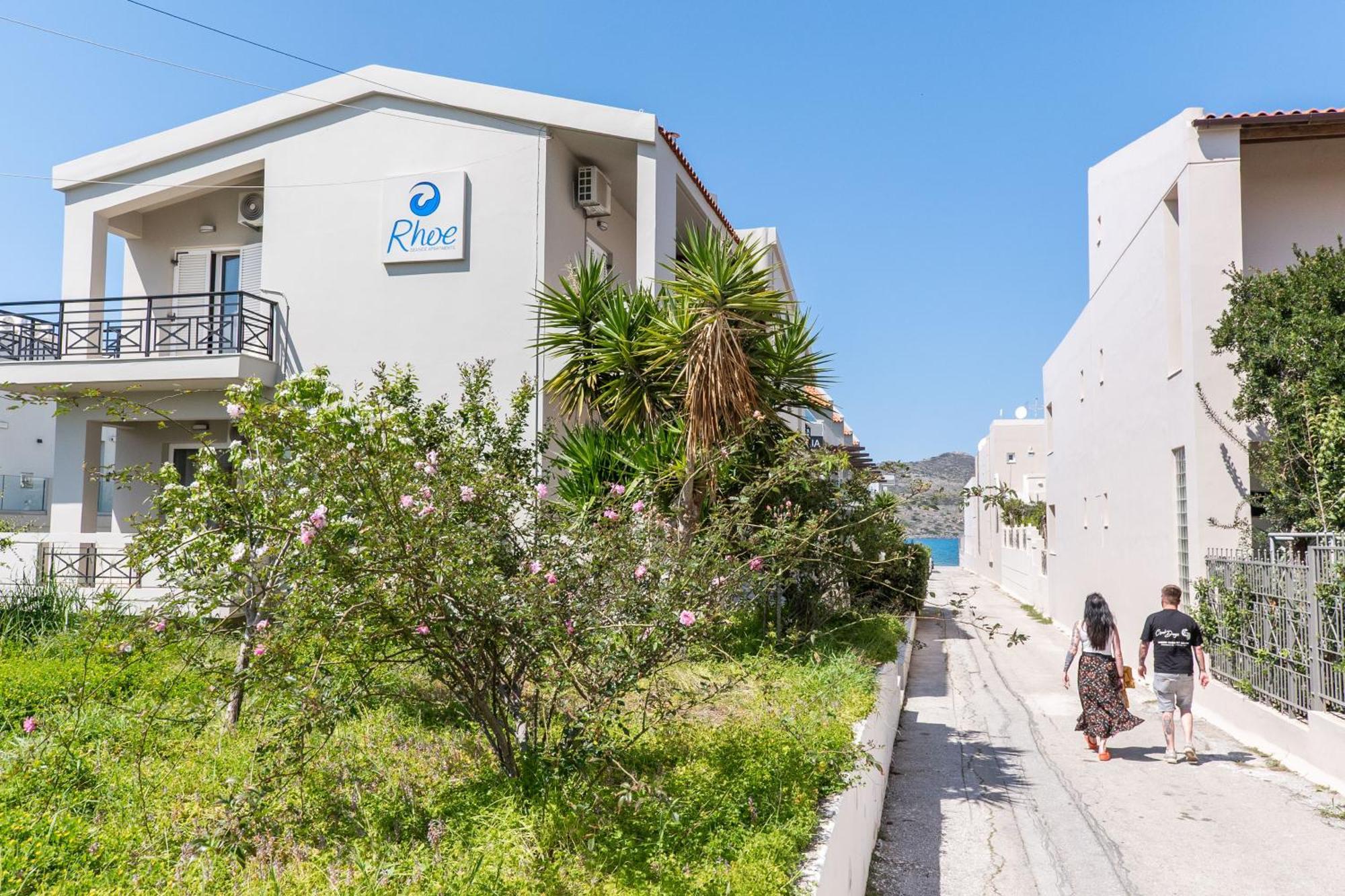 Manos Beachside Apartments Ajía Marína Kültér fotó